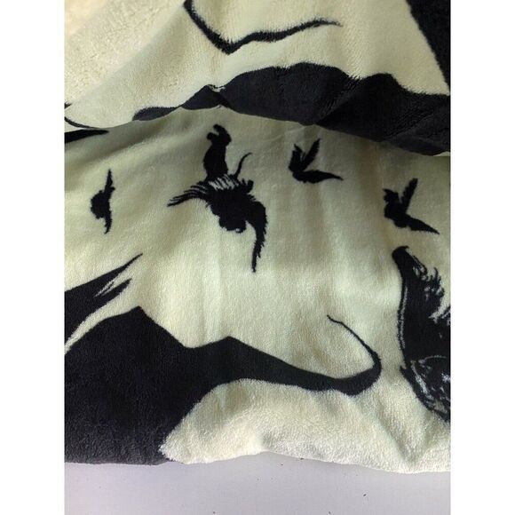 The Wizard Of Oz Wicked Witch 60 X 70" Green Throw Blanket Flying Monkeys NEW - Picture 14 of 16